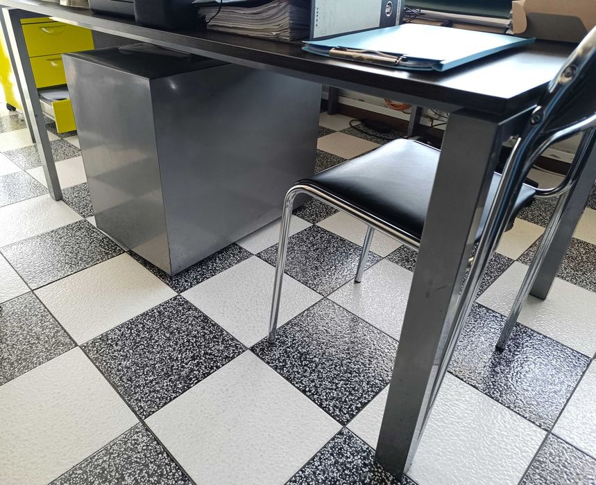 Secretárias Linha Quadra