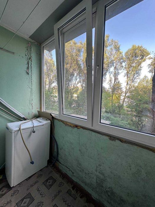 Продам 2к квартиру на Левобережном 2, переулок Крушельницкой 18