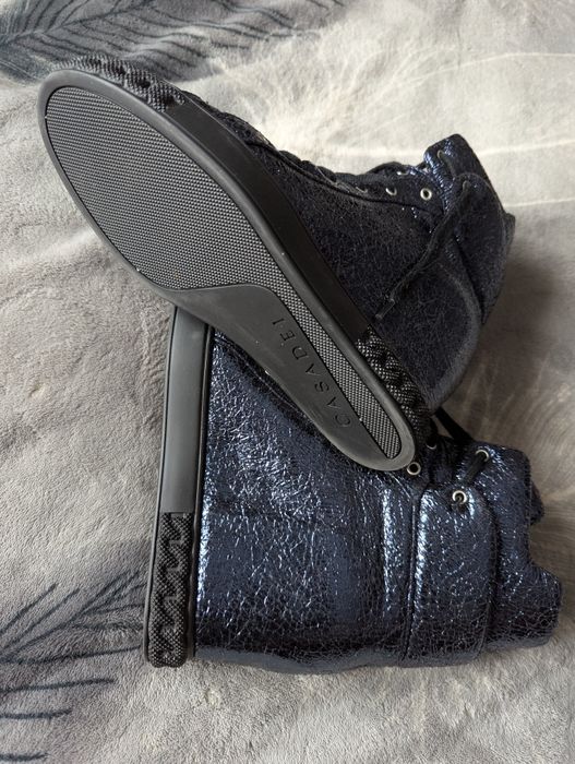 Продам черевики жіночі Casadei