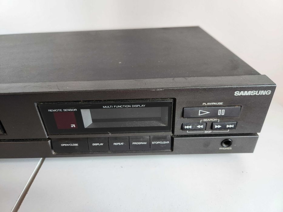 ODTWARZACZ PLYT CD SAMAUNG CD42R compact disc player ładny stan