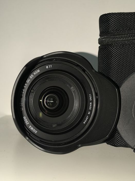 Sigma 17-50mm f/2.8 EX DC HSM