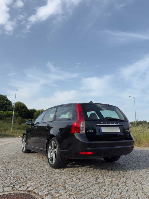 Volvo V50 D2 2012