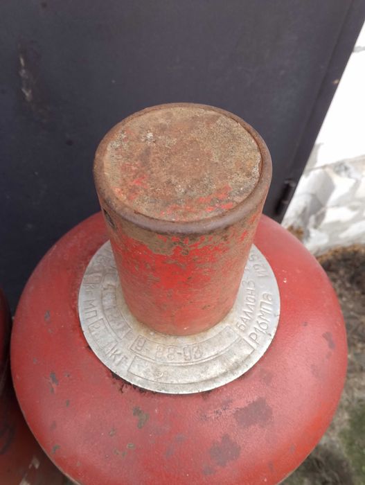 продаю газові балони.