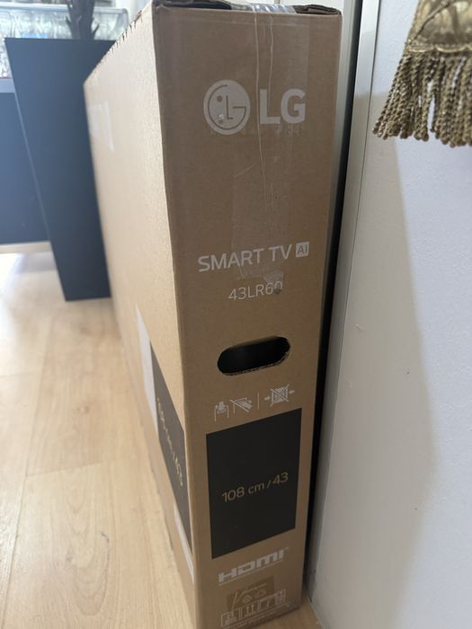 Tv lg smart nova na caixa