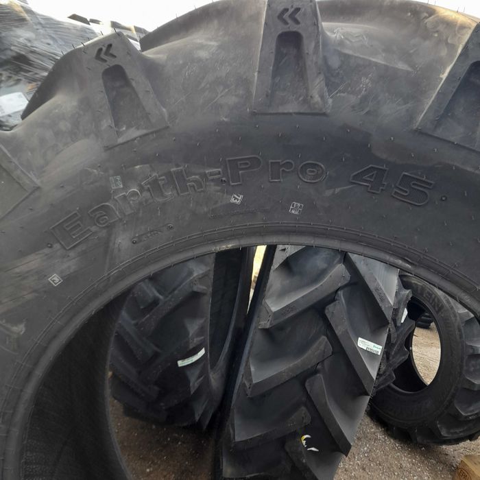 Opona 18.4-34 14PR TT RGX EarthPro-45 153A8 Galaxy