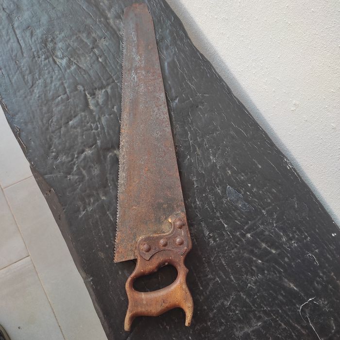 Antiguidades. Objectos de carpintaria com história