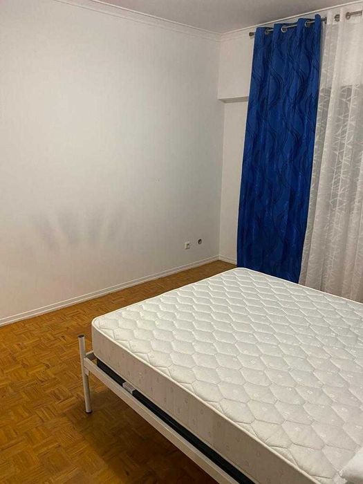 Quarto para arrendar