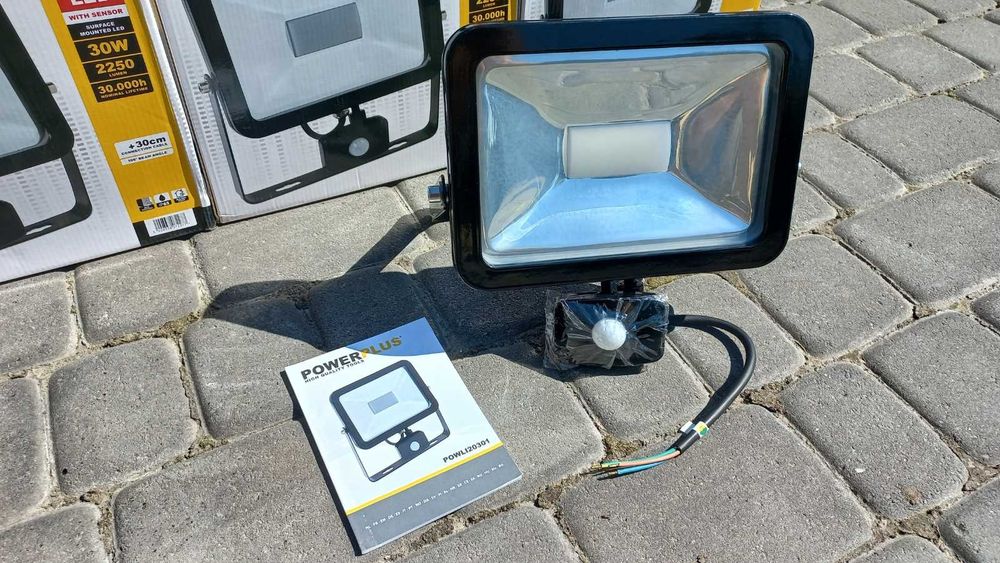 Потужний світлодіодні прожектор powerplus powli20301