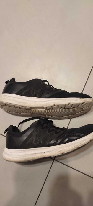 Sprzedam buty sportowe rozm 42