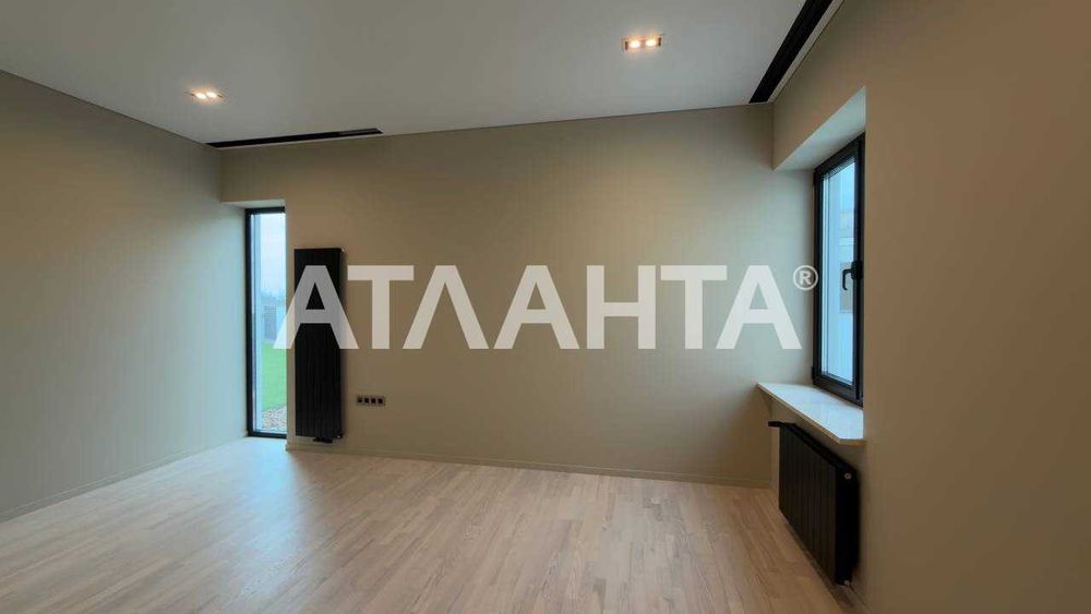 Одноэтажный дом элит класса на 10.66 сотках в Совиньоне