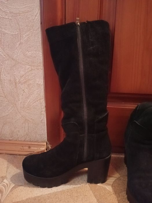 Продам жіночі зимові черевики