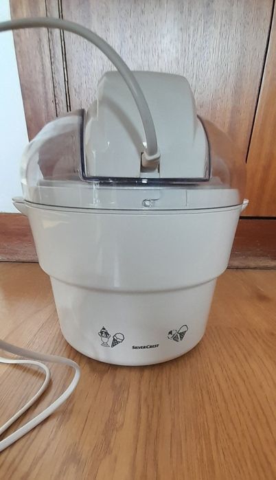 Máquina de fazer gelados Silvercrest