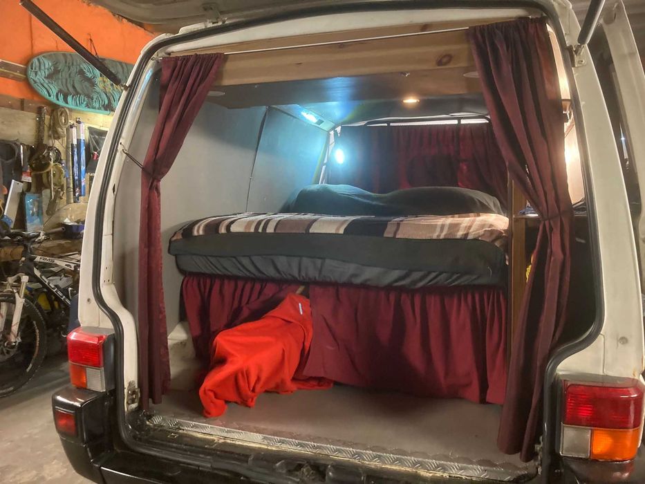 VW T4 Van Com Cama/With Bed