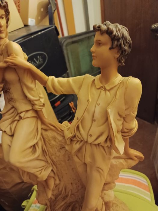 Estatueta grande de marfinite64551531339779121
