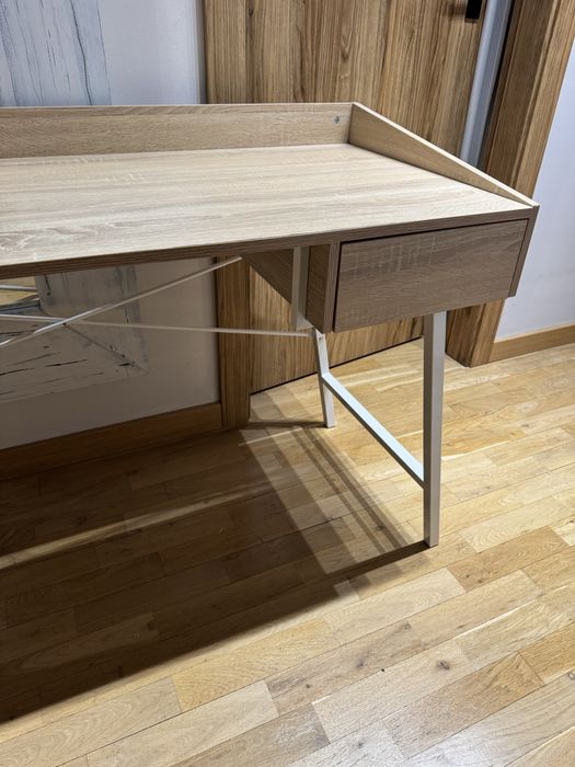 Biurko rewelacyjny stan