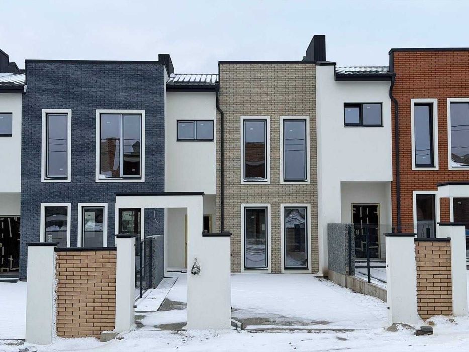 Сучасне котеджне містечко біля «На Щасливому» | 105 м² | Всі мережі