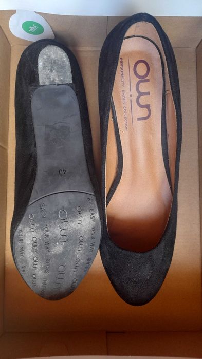 Sapatos pretos senhora