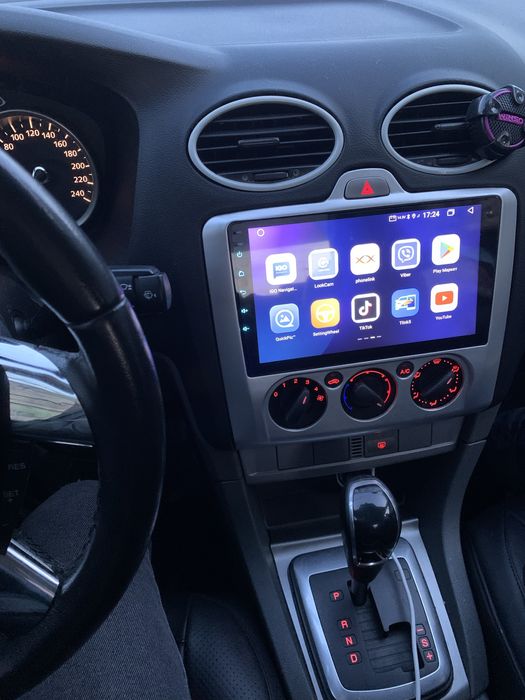 Продам Форд фокус туррбо дизель 2.0 автомат 2010