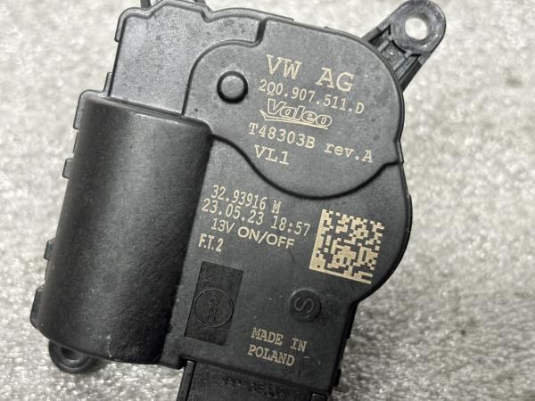 Motor da comporta da sofagem VOLKSWAGEN Golf VIII (CD1)