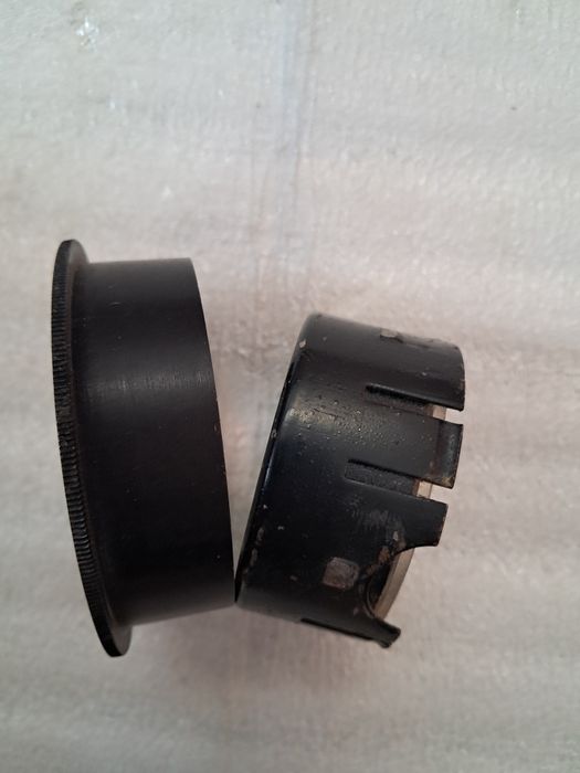 Лінзи, збільшувальні лупи.