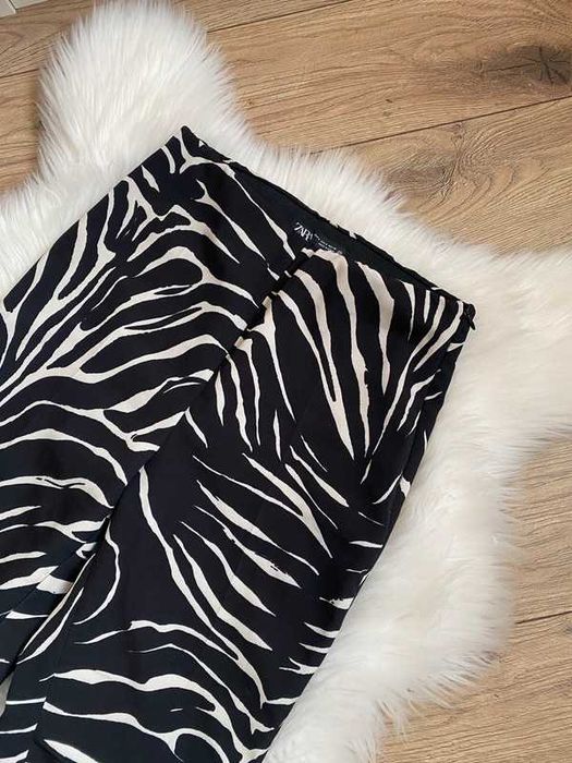 spodnie rozszerzane dzwony zwierzęcy wzór zara basic sesja wysoki stan