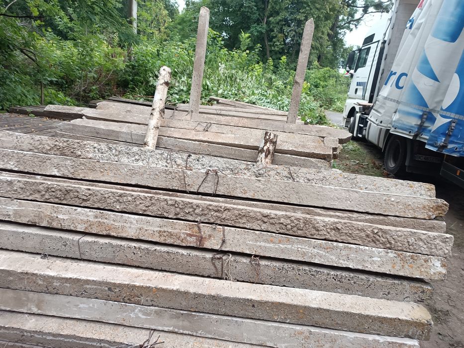 Стовпці армовані продам бу