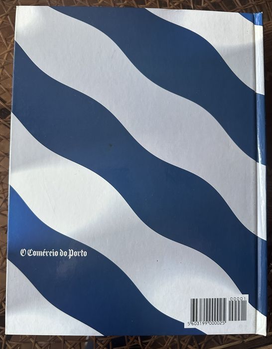 Livro “PENTA ILUSTRADO” completo (Comercio do Porto)
