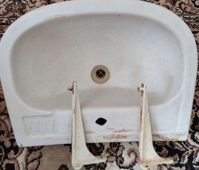 Ручки,замки,навесні колодки,завіси,