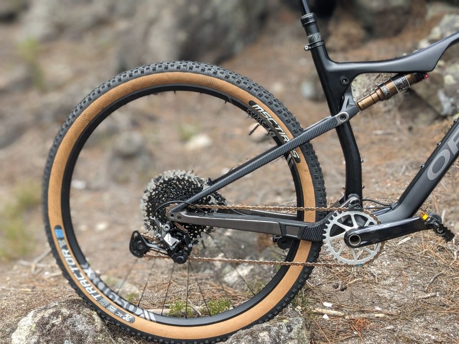2023 Orbea Oiz M10 XTR Fox Kashima 29" Boost