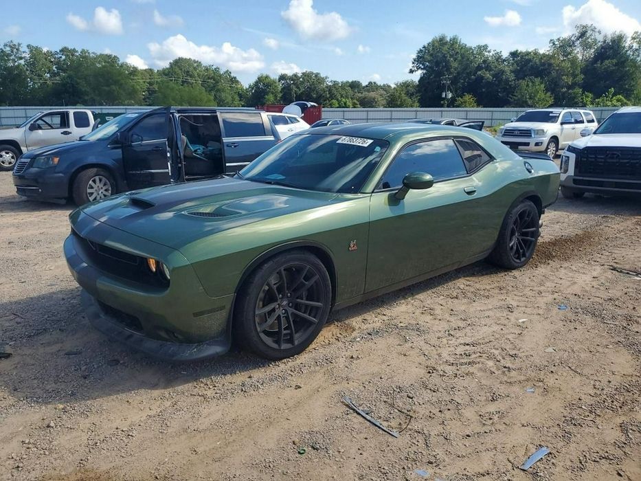 Dodge Challenger