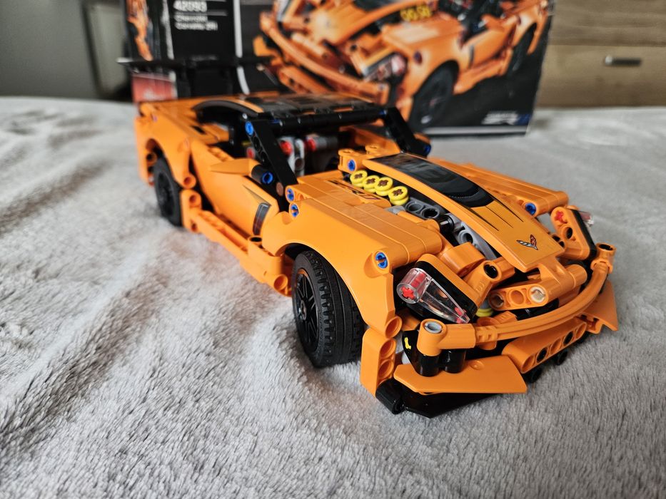 LEGO  Technic 41679 Chevrolet Corvette ZR1