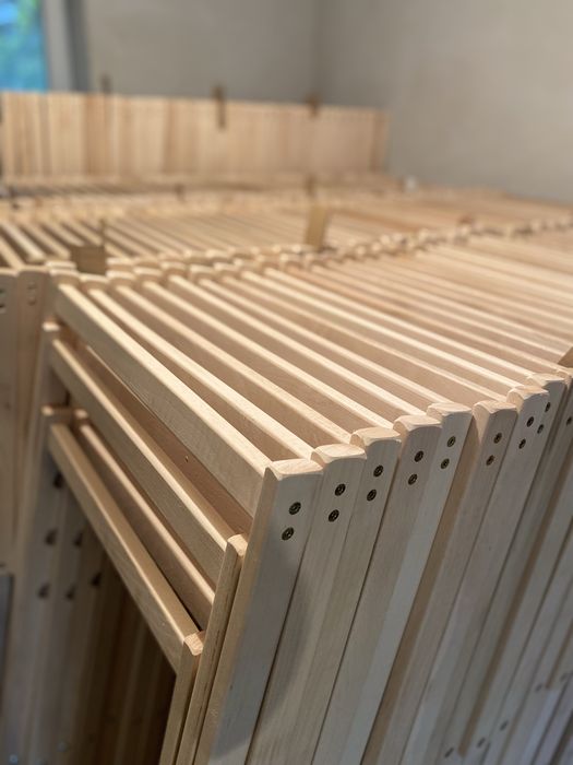 Stelaże do leżakow producent