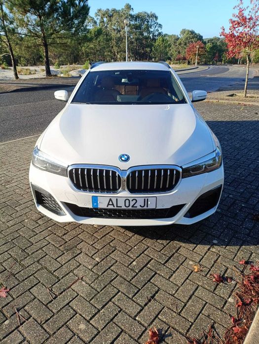 BMW 530E PACK M Viatura Nacional e estimada