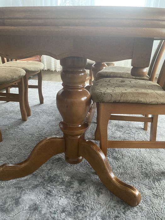 Stół do salonu i krzesla