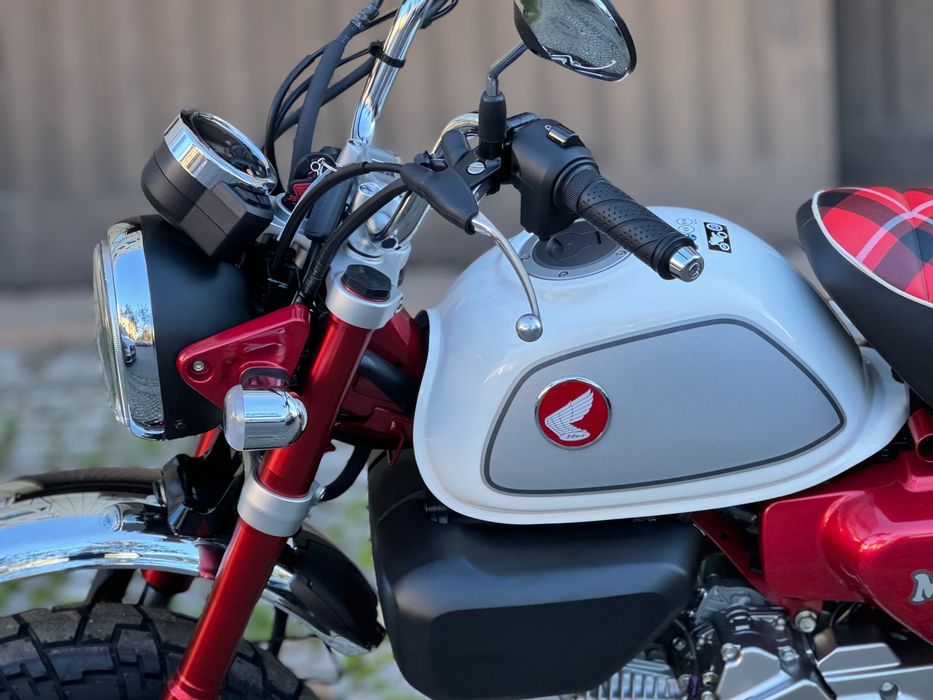 Honda Monkey 125-Pearl Nebula Red