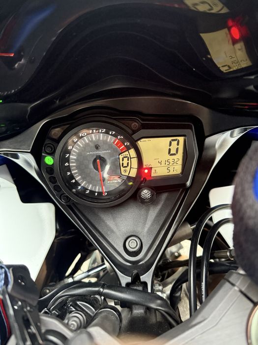 Suzuki GSXR 1000 k7