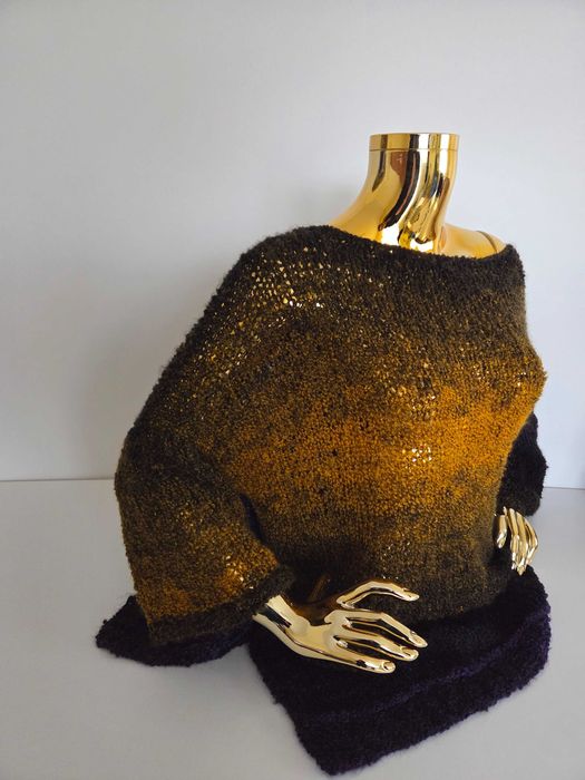 Sweter Oversize Ręcznie wykonany. Edycja limitowana.