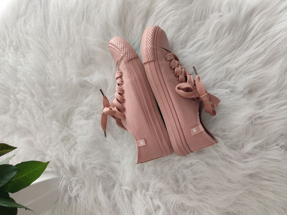 Trampki pudrowy róż up8