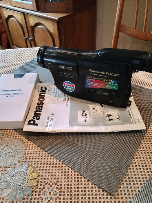 Кинокамера Панасоник,все в комплекте