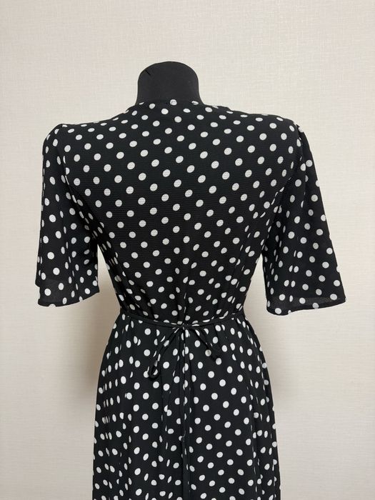 Міді сукня в горошок Asos