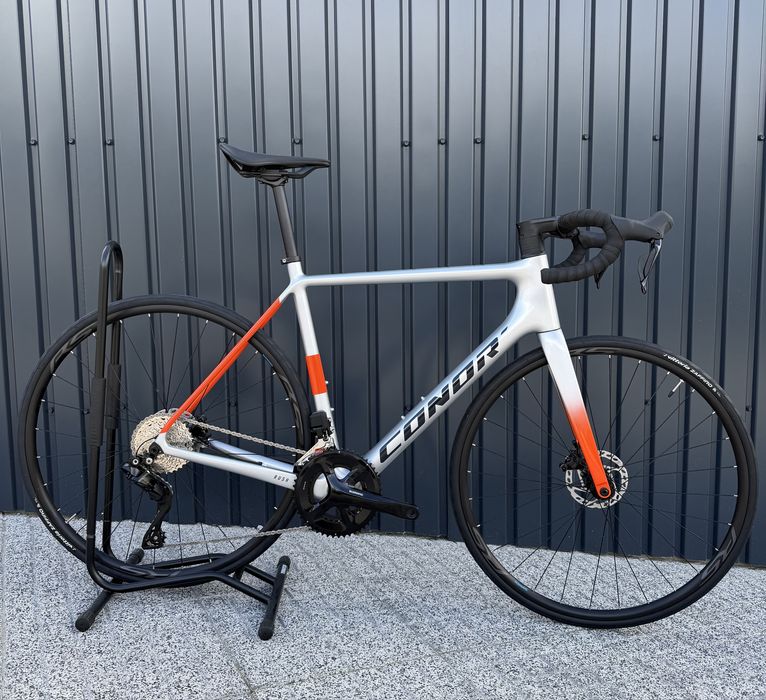 Bicicleta carbono conor 105 com di2 NOVA (ultima unidade)