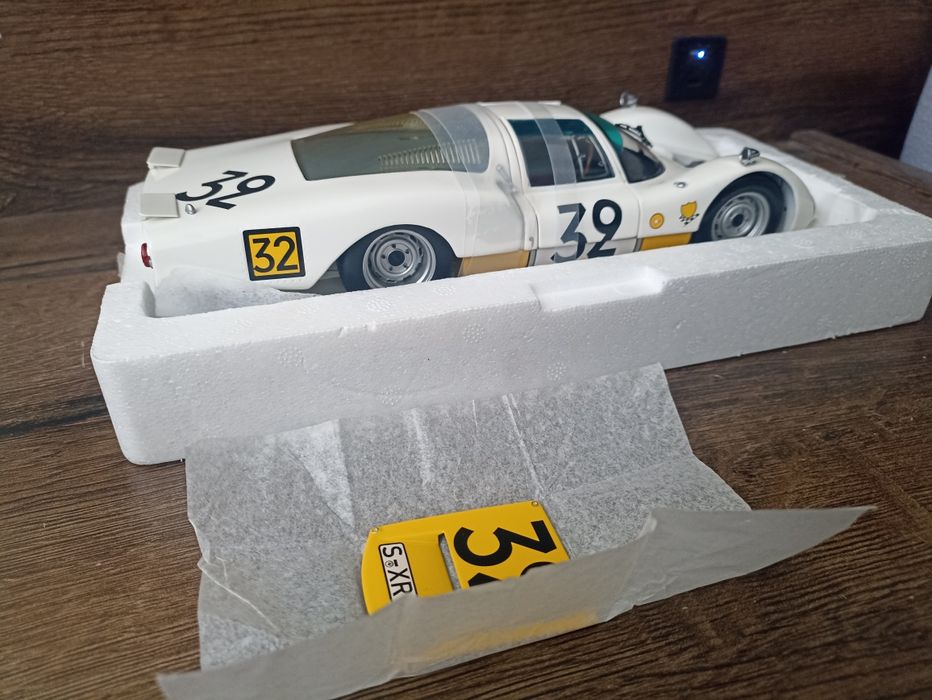 Porsche 906 LH 24le mans - minichamps 1/18