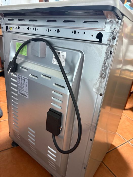 Fogão seminovo - vitrocerâmico 4 bocas