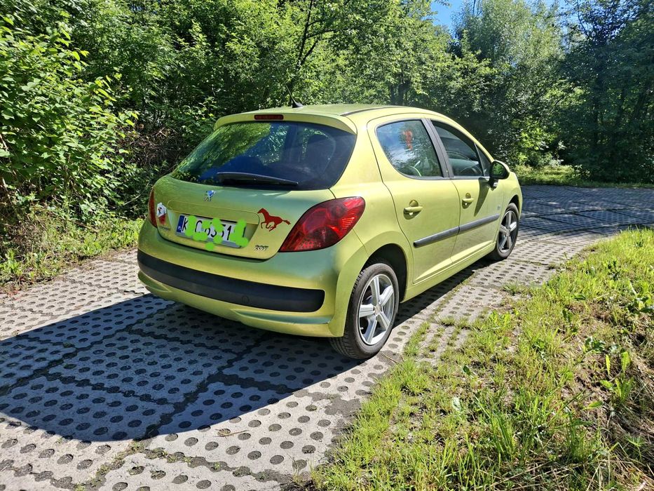 Peugeot  207 + GAZ