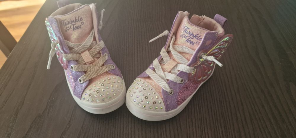 Sapatilhas sketchers borboleta menina