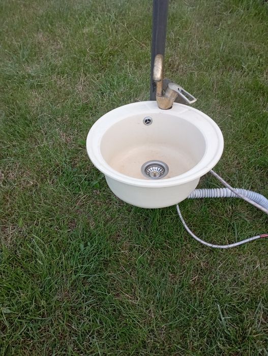 Мийка з тумбою і стільницею