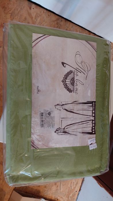 Штори нові, в упаковці, ніжно зелені