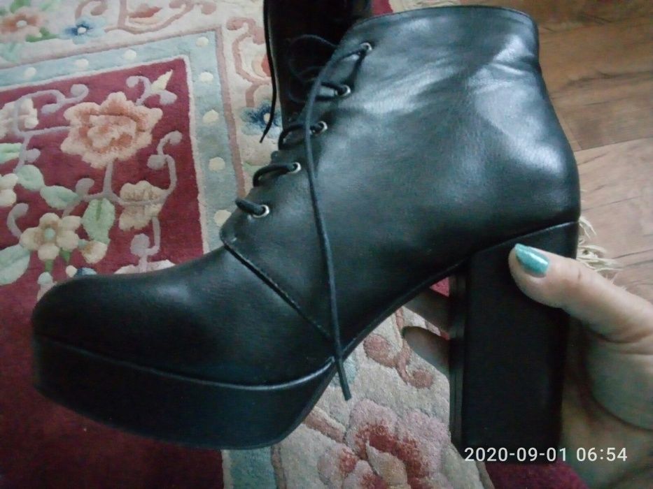 Продам новые ботильоны