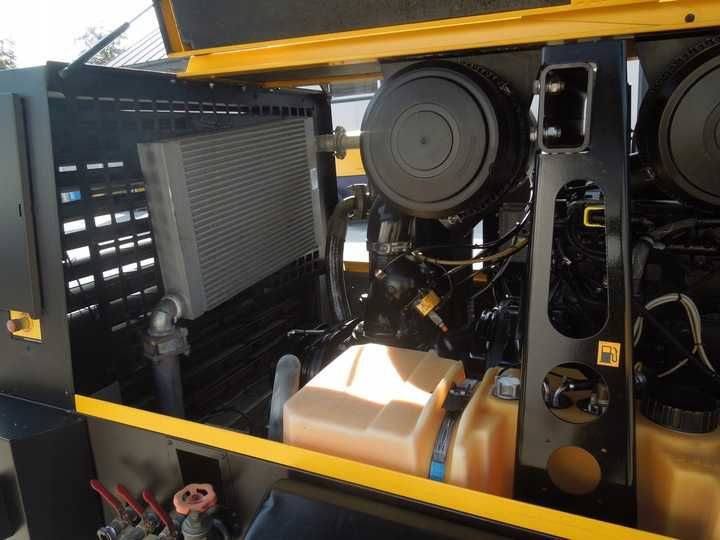 Kompresor przewoźny KAESER M130