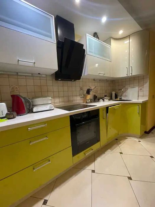 Продам 3к квартиру Тополь-1 Хороший кирпичный дом Правый берег